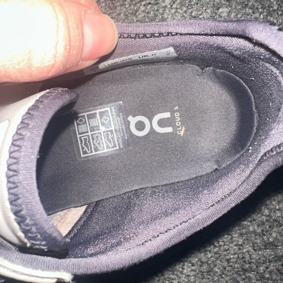 On Running Cloud Sneakers in Gray/pink and White - Picture 2 of 7